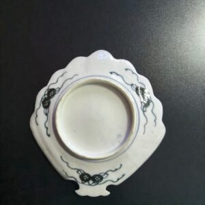 Prato Japonês em Porcelana Imari no Formato de Leque