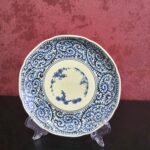 Prato Japonês Ryūhō em Porcelana Azul e Branca