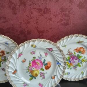 Peças de porcelana alemã estilo Dresden